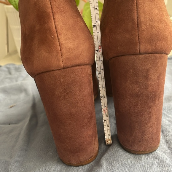 Steve Madden suede booties - Picture 5 of 6
